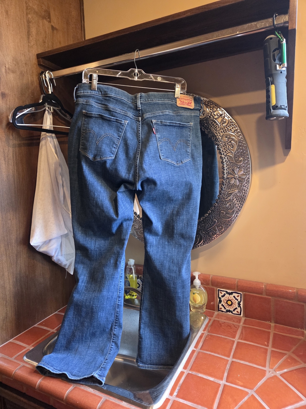 Levi's Women's Bootcut Jeans in Dark Blue Denim - Picture 2 of 3